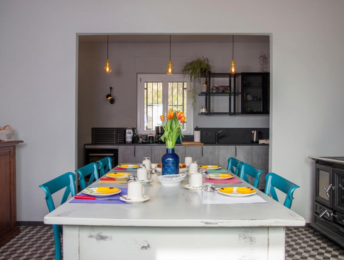 Moncrivel Rooms & Relax Benevello Екстериор снимка