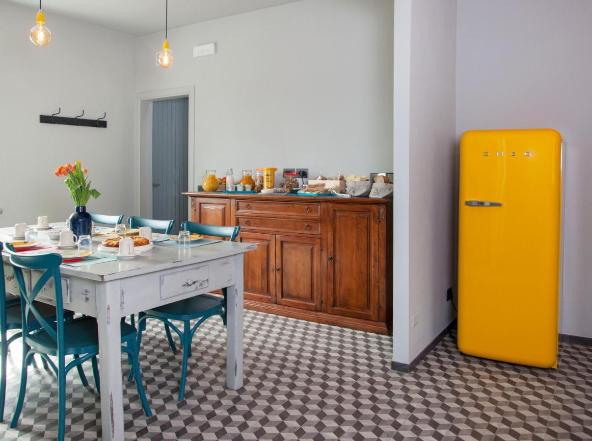 Moncrivel Rooms & Relax Benevello Екстериор снимка