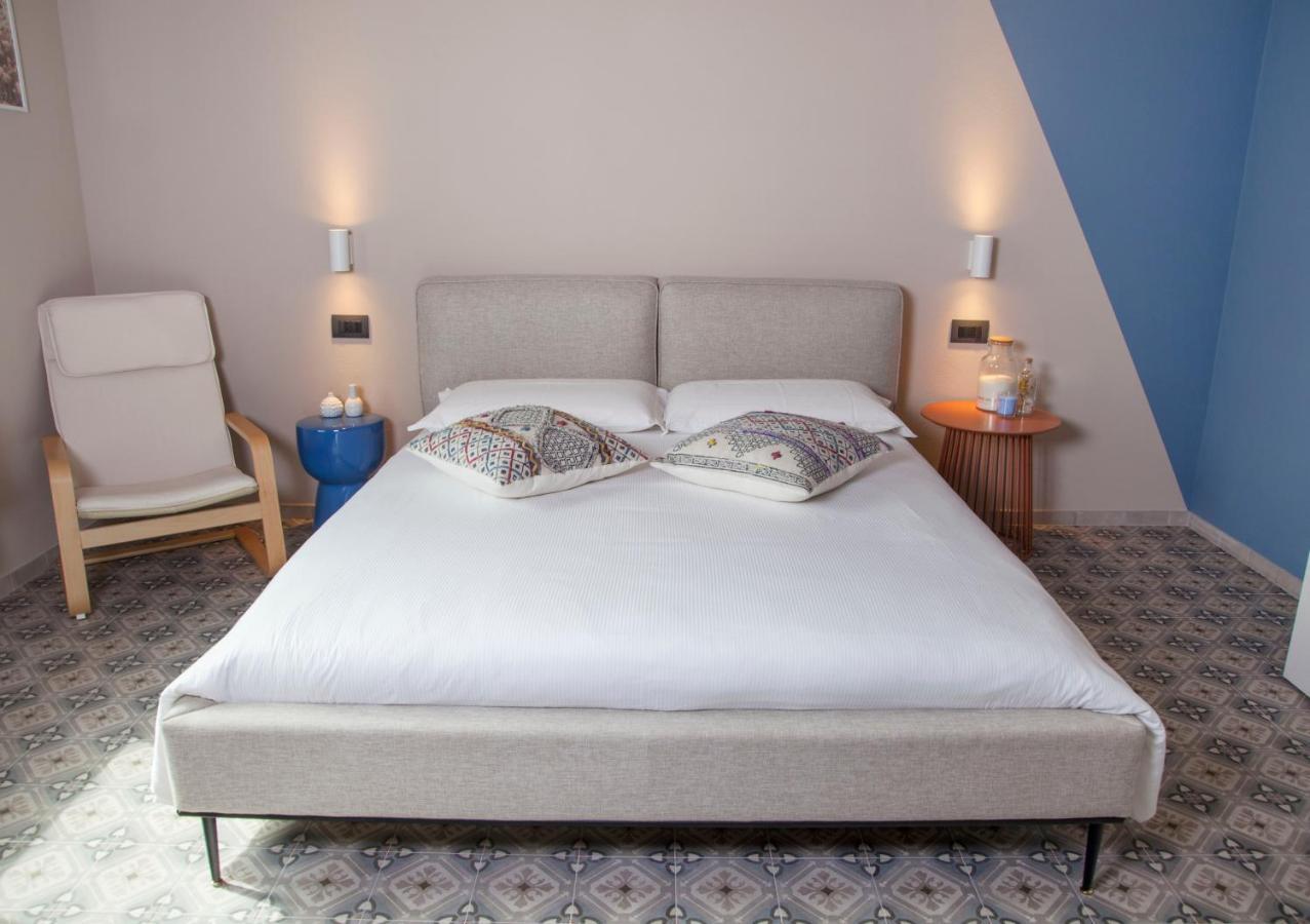 Moncrivel Rooms & Relax Benevello Екстериор снимка