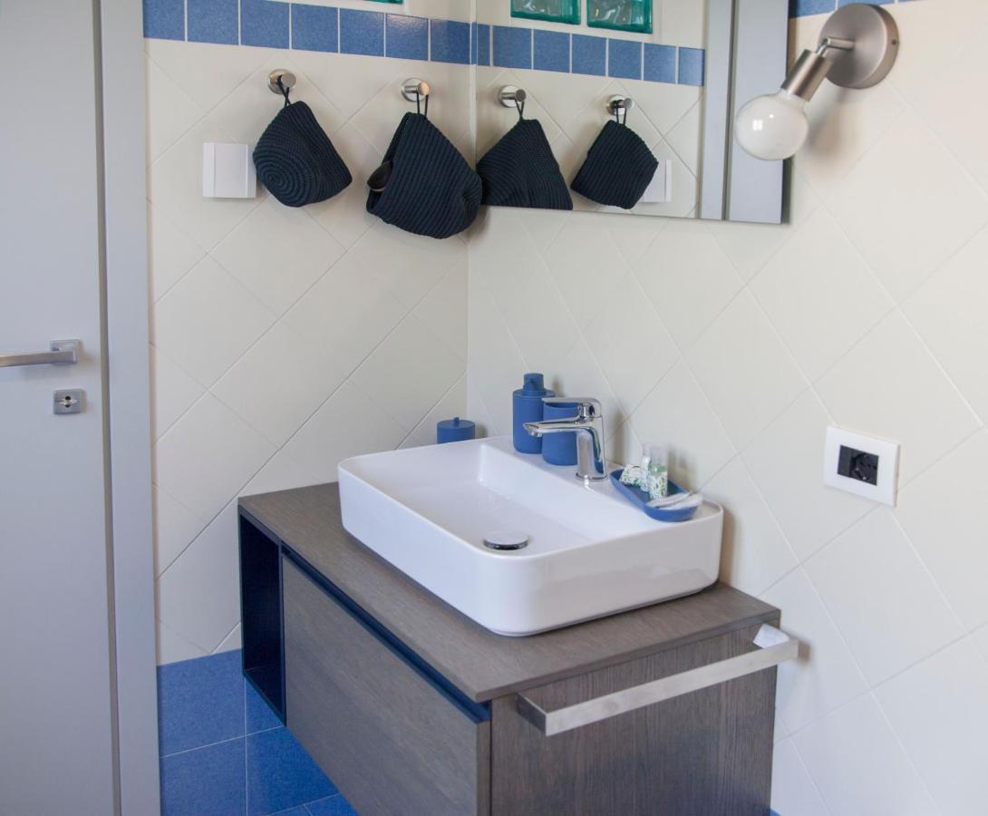 Moncrivel Rooms & Relax Benevello Екстериор снимка