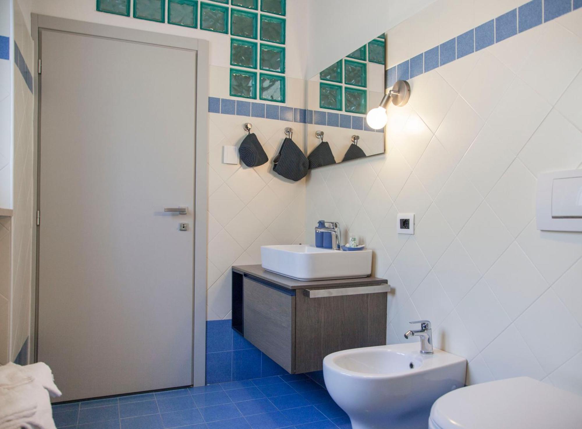Moncrivel Rooms & Relax Benevello Екстериор снимка